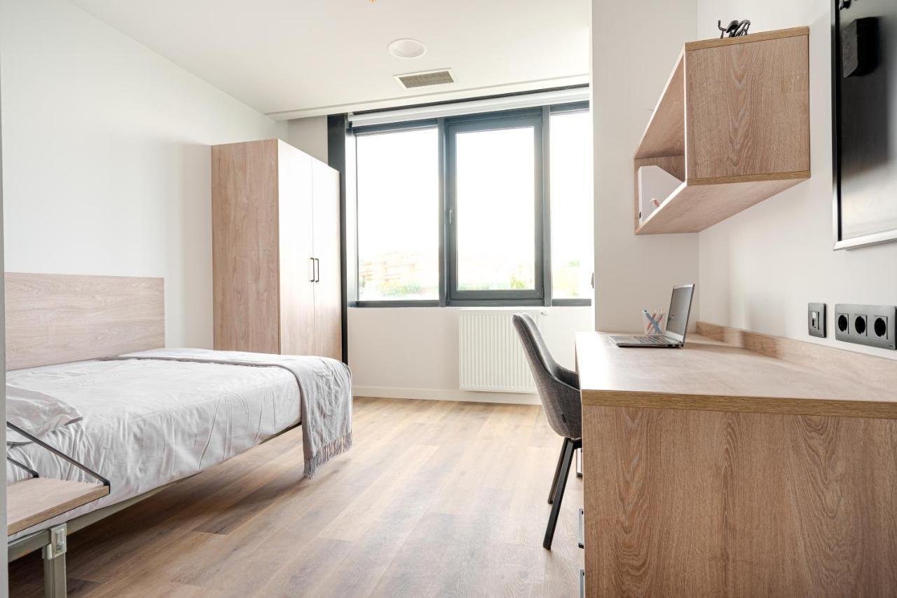 Residencia Universitaria Micampus Oviedo La Gruta ภายนอก รูปภาพ