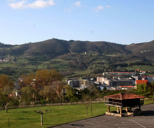 Residencia Universitaria Micampus Oviedo La Gruta ภายนอก รูปภาพ